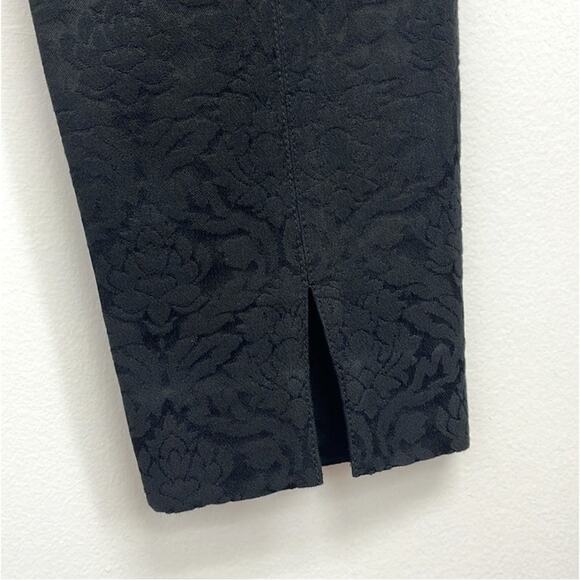 ST. JOHN Damask Floral Embossed Print Cigarette Slim Pant Vent Hem - Size 10* - Picture 14 of 15